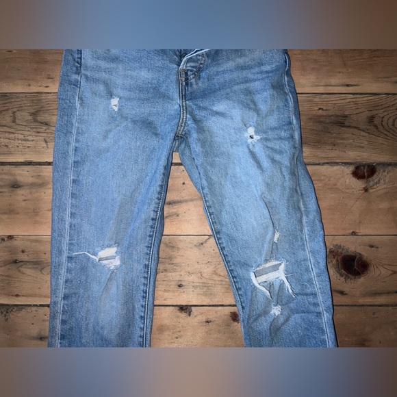 Levis Wedgie Straight Jean - Picture 3 of 4